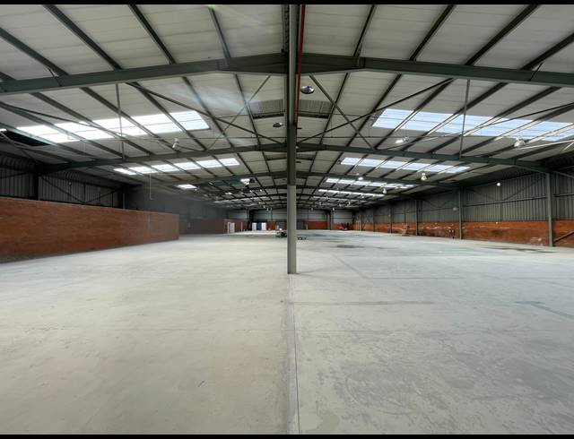 3,189M² WAREHOUSE FOR SALE IN RANDJESPARK